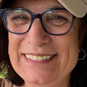 Meet your Posher, Esther